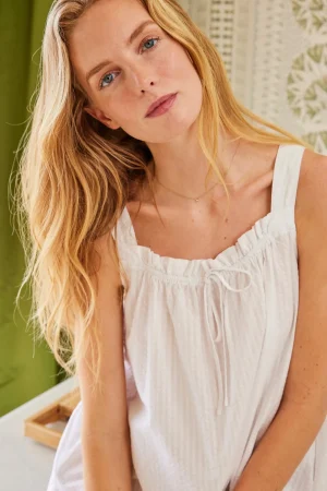 LAKE The Mainstays|Nightgowns>Alice Nightgown in White Seersucker