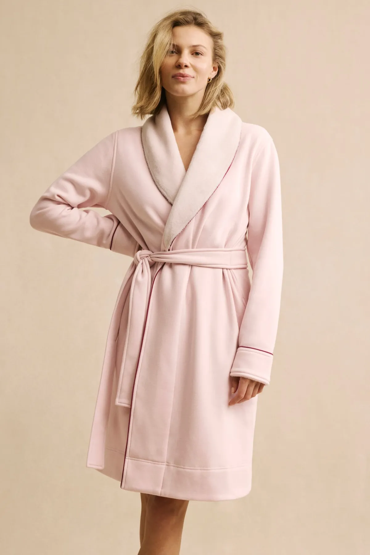 cozy-robe-in-berry-wzFVCZQE-3.webp LAKE For Selfcare|For Hosting>Cozy Robe in Berry