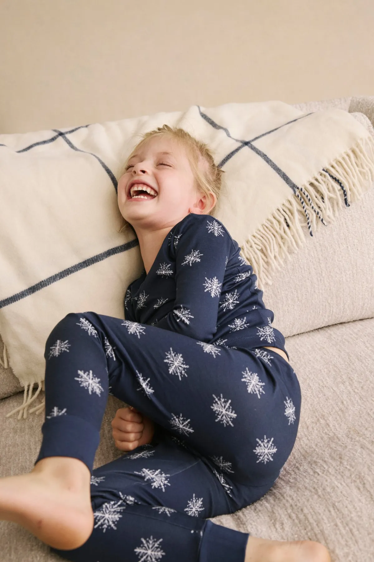 kids-long-long-set-in-english-laMvaTSi-3.webp LAKE Best Sellers|For Loved Ones>Kids Long-Long Set in English Navy Snowfs English Navy Snowflakes