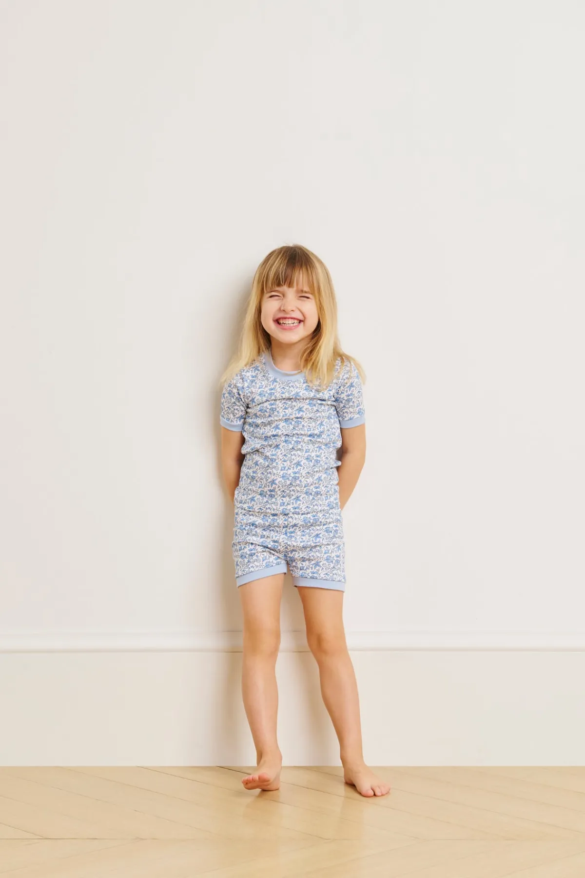 kids-shorts-set-in-delft-blue-HTdmSIYv-1.webp LAKE For Littles|Shorts Sets>Kids Shorts Set in Delft Blue Garden Floral